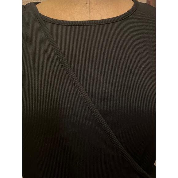 Women's Solid Black Ribbed Sleeveless Wrap Side Tie Side Top NWT Size XL - Picture 4 of 10